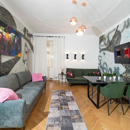 Central Stephansdom Apartment I Netflix I Self Check In ウィーン エクステリア 写真