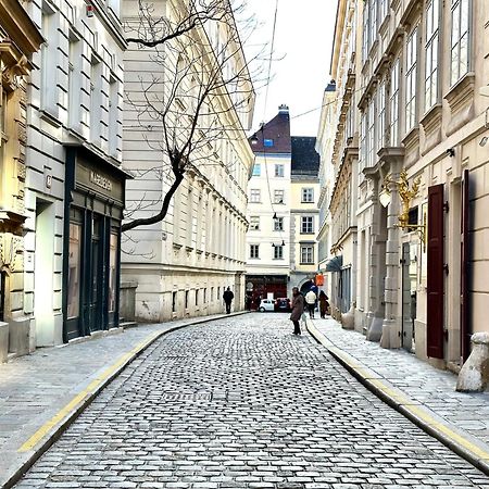Central Stephansdom Apartment I Netflix I Self Check In ウィーン エクステリア 写真