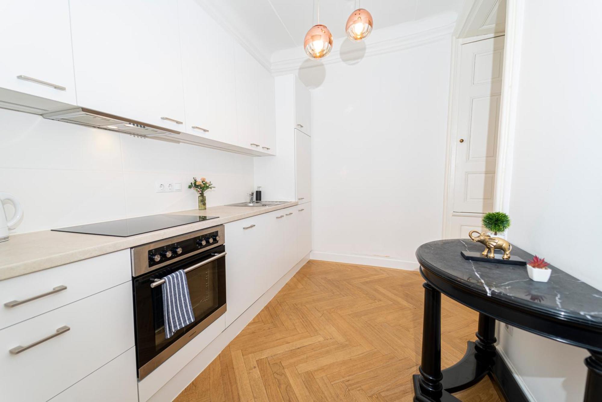 Central Stephansdom Apartment I Netflix I Self Check In ウィーン エクステリア 写真